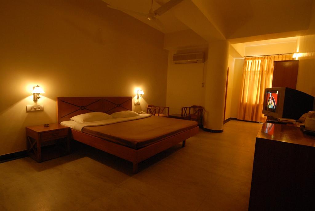 The Komfort Inn Chandīgarh Habitación foto